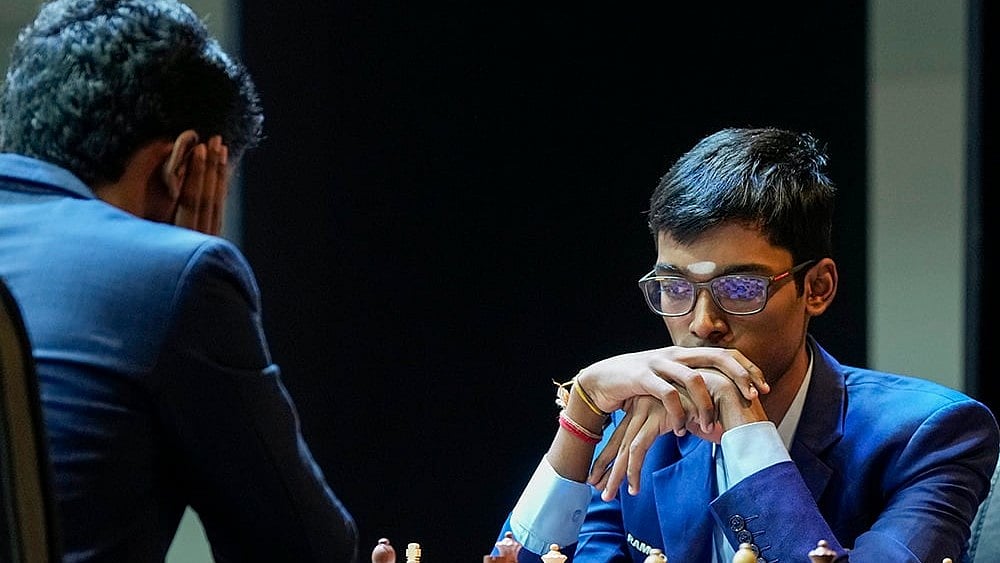 | Photo: PTI/Swapan Mahapatra : Tata Steel Chess India Rapid: R Praggnanandhaa plays against Indian GM SL Narayanan