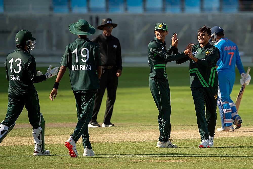 Emirates Asia Cup U-19 Cricket India vs Pakistan photo: Mohamed Amaan