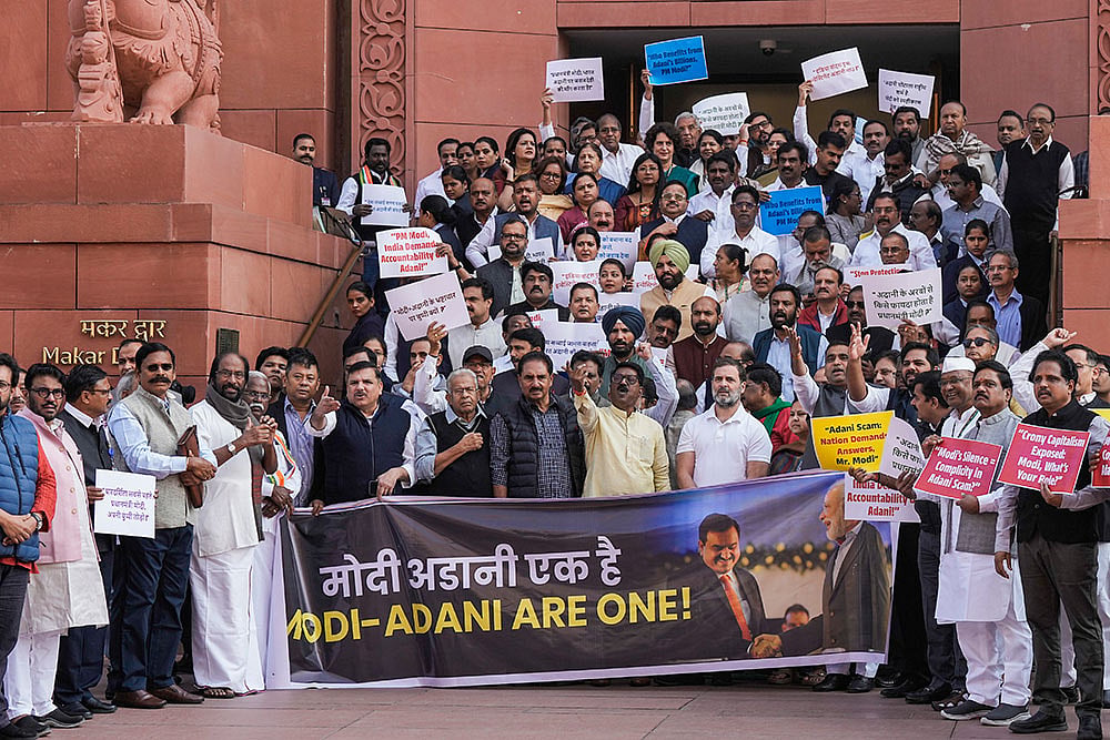| Photo: PTI/Vijay Verma : Winter session of Parliament