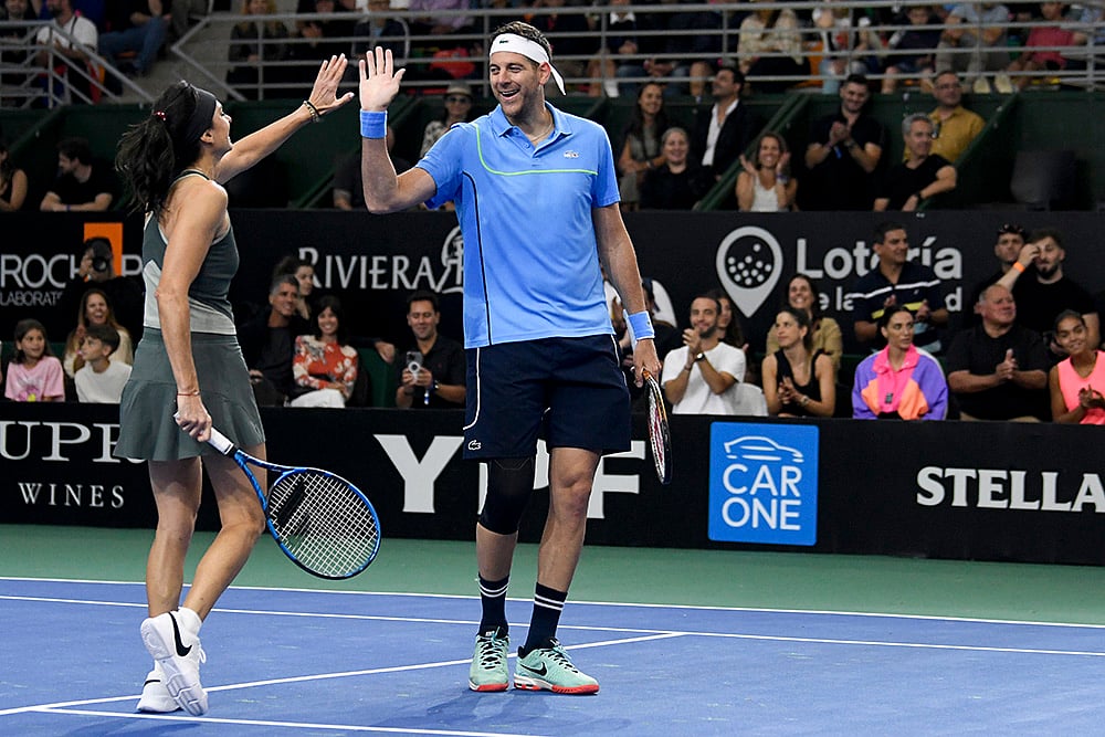 Tennis exhibition match Juan Martin Del Porto vs Novak Djokovic photo gallery: Gabriela Sabatini