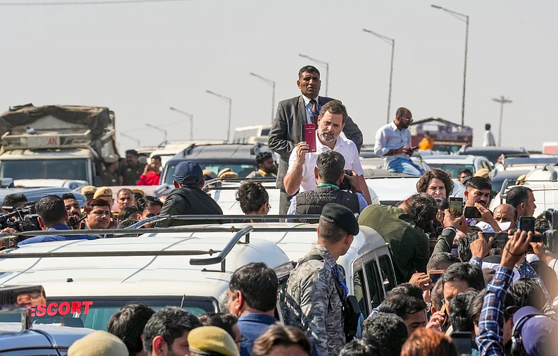 Rahul gandhi in sambhal