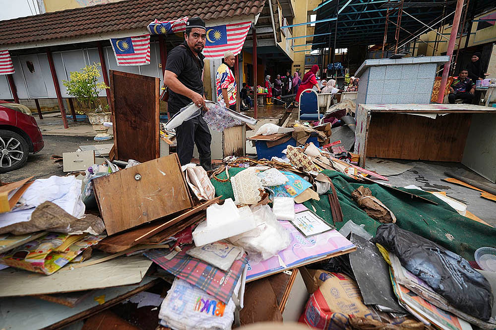 Floods wreak havoc in Malaysia photos: 2
