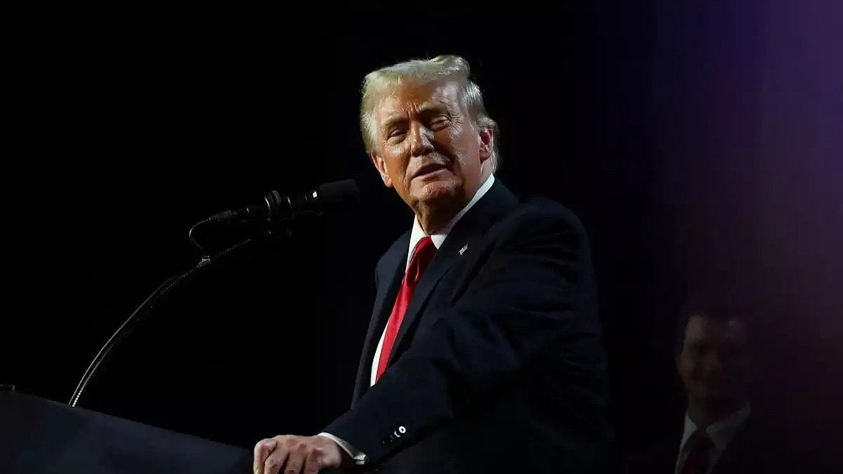 | Photo: AP : Newly elected President Donald Trump pledges to pardon January 6th rioters.