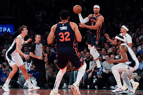 NBA Cup 2024: Knicks guard Josh Hart (3) passes to center Karl-Anthony Towns (32)