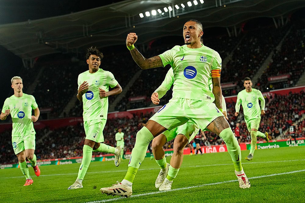 | Photo: AP/Jose Breton : Mallorca vs Barcelona