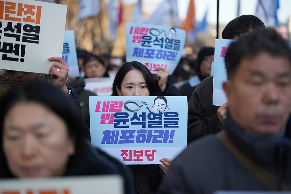 Martial Law: South Korea political crisis photos 10