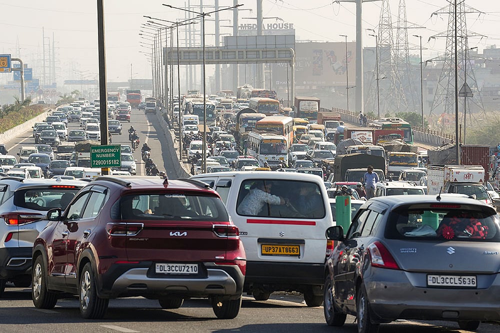 Traffic jam at Ghazipur border