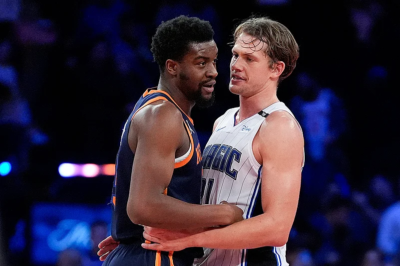 NBA Cup 2024 New York Knicks vs Orlando Magic basketball match gallery: Ariel Hukporti