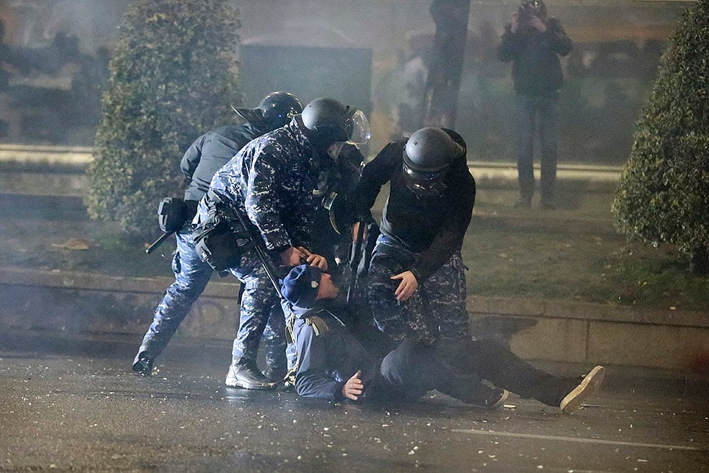 Georgia Politics Pro-EU protests in Tbilisi photo story: 