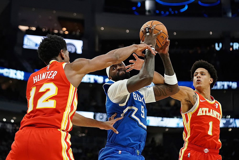 NBA: Atlanta Hawks vs Milwaukee Bucks