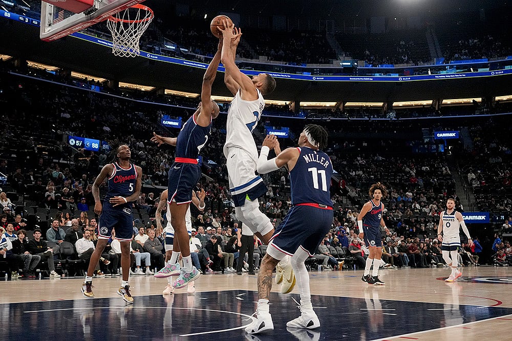 NBA: Minnesota Timberwolves vs Los Angeles Clippers