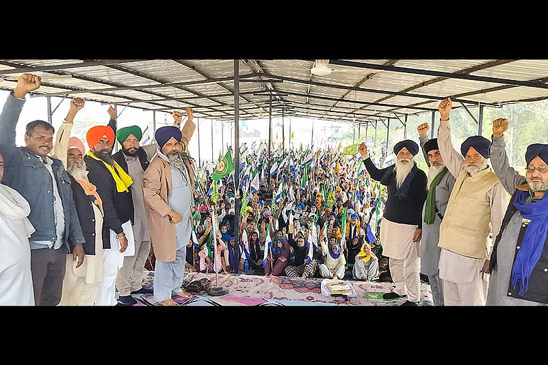 Farmers at Shambhu border before Delhi Chalo march