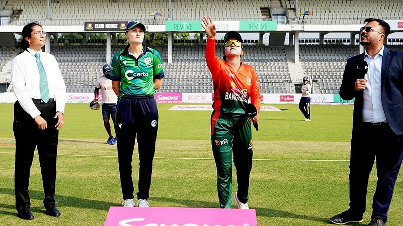 ban-w vs ire-w 1st t20i toss X bangladesh cricket