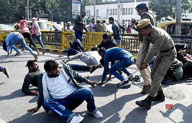 Police Disperse Protesting BPSC Aspirants With Mild Force In Patna