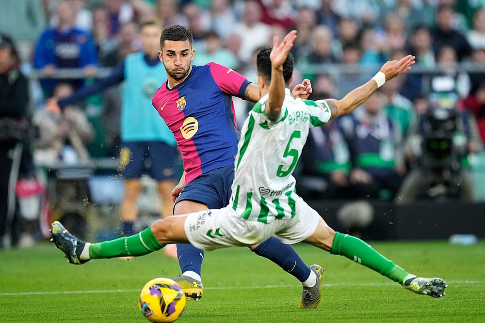 | Photo: AP/Jose Breton : La Liga: Barcelona vs Real Betis