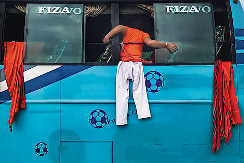 The Street Life: Snapshots from the Serendipity 
photo series 