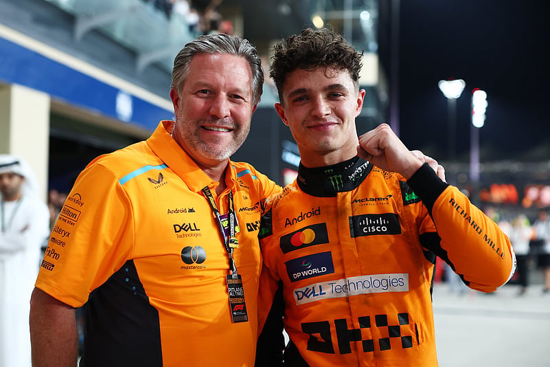 lando-norris-mclaren-f1-abu-dhabi-grand-prix-x