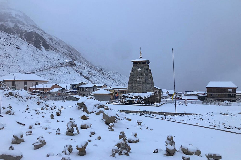 Weather: Snowfall at Kedarnath