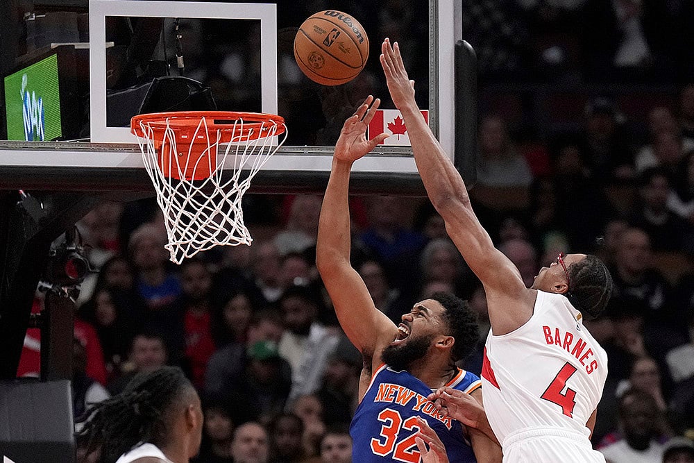 NBA New York Knicks vs Toronto Raptors basketball game photos: Scottie Barnes