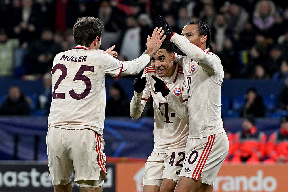 UEFA Champions League soccer Shakhtar Donetsk vs Bayern Munich football match pics: Thomas Muller