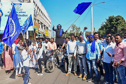 Maha: Protest over damage to Constitution replica