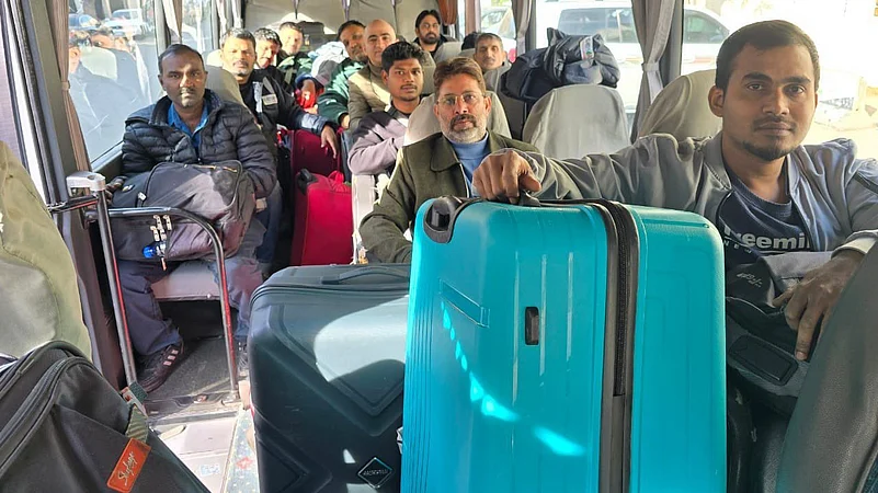 India Evacuates 75 Citizens | Syria