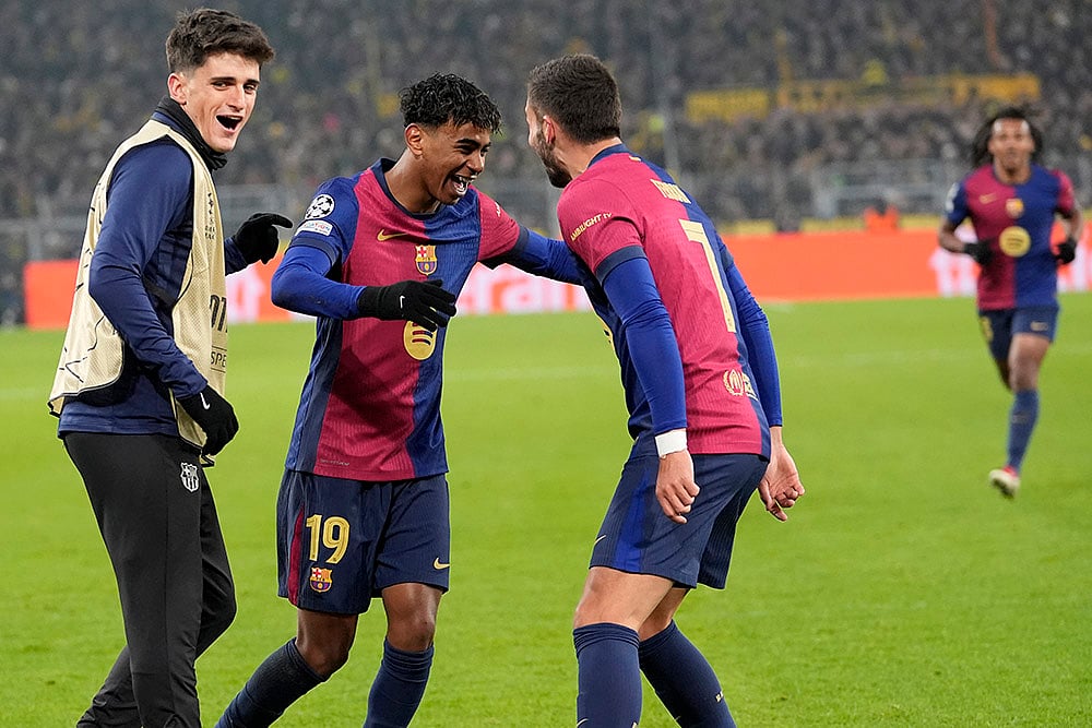 UEFA Champions League Borussia Dortmund and FC Barcelona football match photos: Ferran Torres