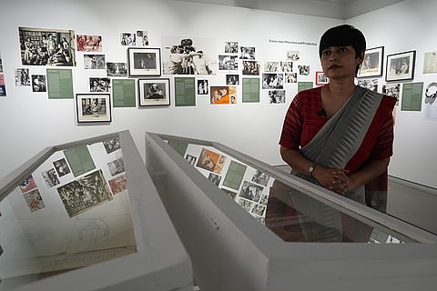 Mrinalini Vasudevan giving a walkthrough of the retrospective on Bengali actress Arundhati Devi 