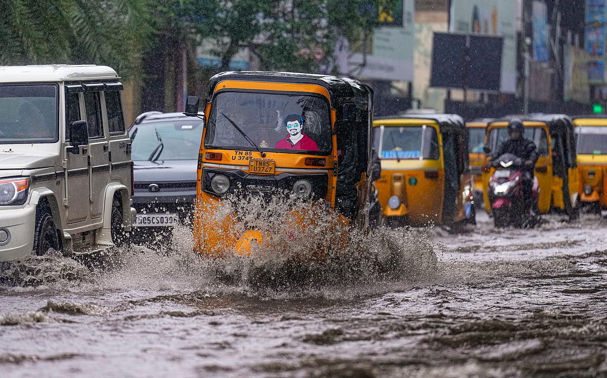 R Senthilkumar/PTI : Flood warning issued in Tamil Nadu after heavy rain lashes several districts.