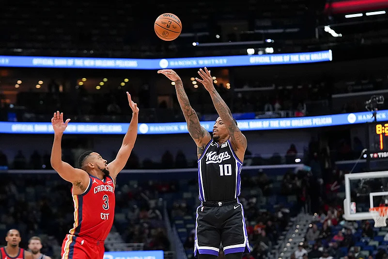 Sacramento Kings vs New Orleans Pelicans NBA basketball game photos: DeMar DeRozan