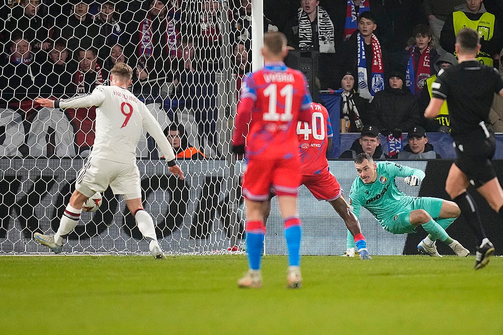 UEFA Europa League soccer Manchester United vs Viktoria Plzen football gallery: Rasmus Hojlund