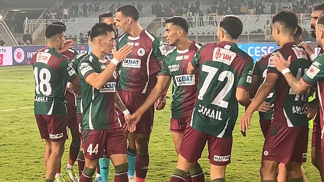 Photo: X/Indian Super League : Mohun Bagan celebrate their win over Kerala Blasters in Indian Super League 2024-25 in Kolkata.