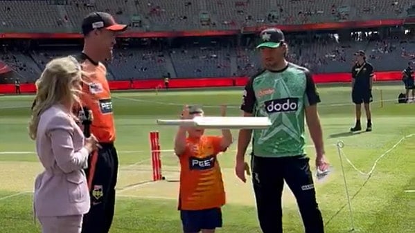 Perth Scorchers Vs Melbourne Stars Toss.  - X | Big Bash League 