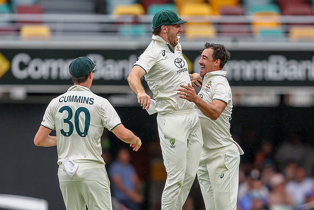 Border-Gavaskar cricket series at Gabba in Brisbane IND Vs AUS 3rd Test Day 3 Pics: Mitchell Starc