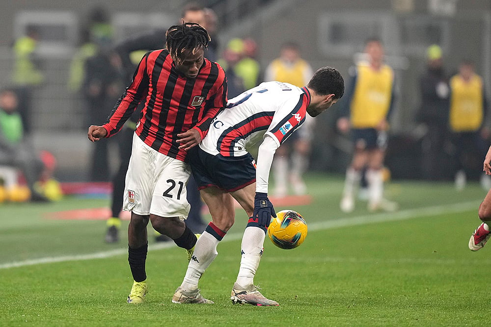 Italy Soccer Serie A football match AC Milan Vs Genoa photo gallery_Samuel Chukwueze