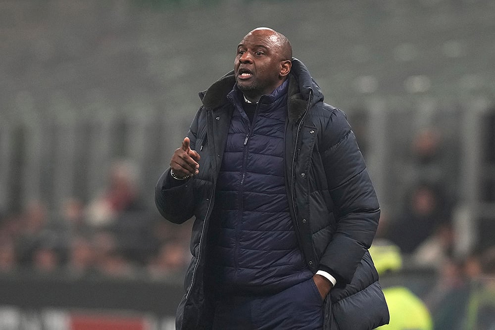Italy Soccer Serie A football match AC Milan Vs Genoa photo gallery_Patrick Vieira