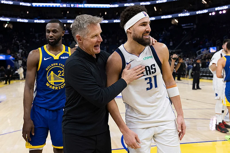 NBA 2024-25 Golden State Warriors vs Dallas Mavericks basketball game photos: Steve Kerr