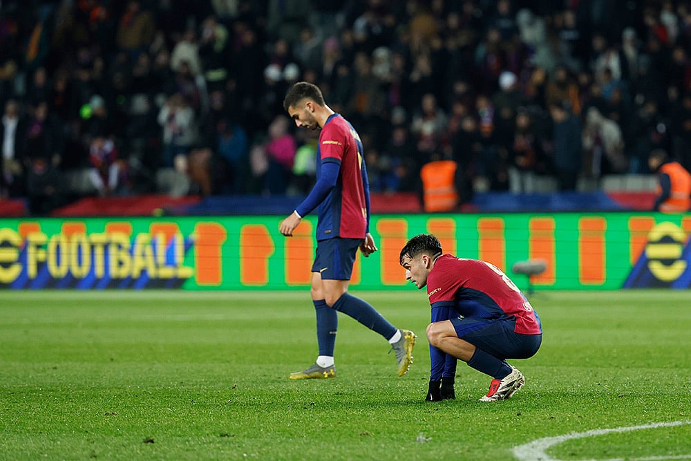 La liga 2024-25: Barcelona's Ferran Torres, left, and Pedri react after the match - | Photo: AP/Joan Monfort