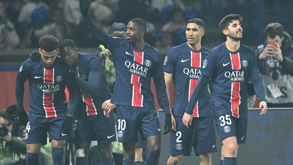 PSG saw off Lyon on Sunday. - null