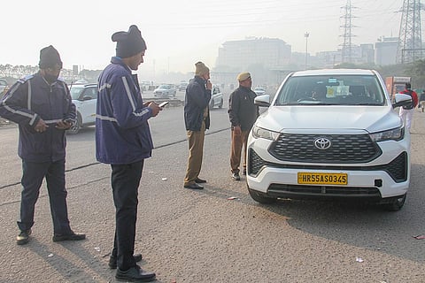 Vehicle checking for GRAP-4 compliances