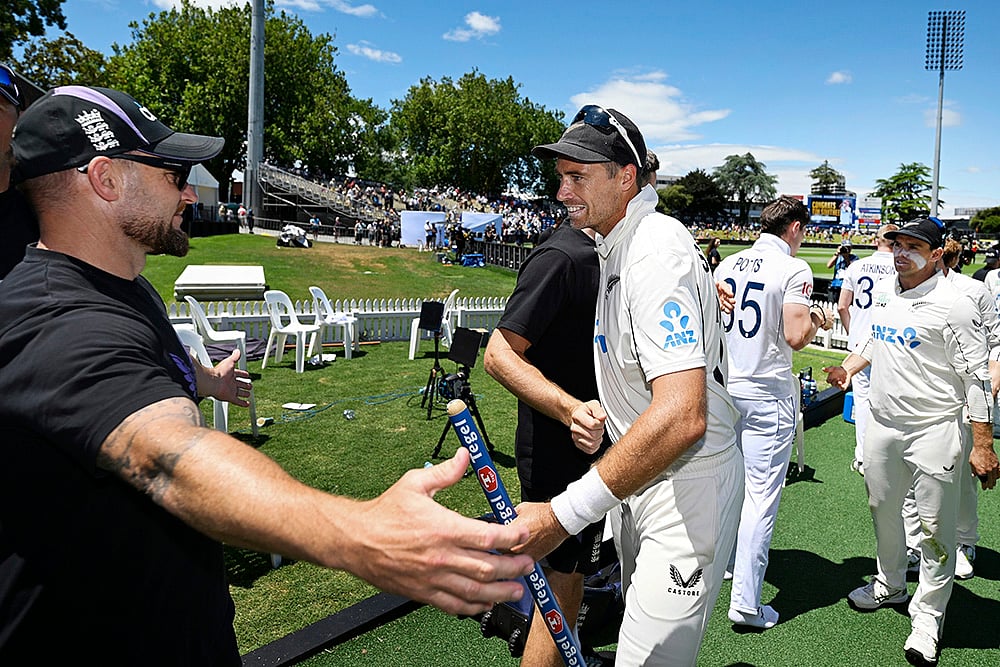 New Zealand Vs England 3rd Test NZ pacer Tim Southee farewell cricket match pics: Brendon McCullum