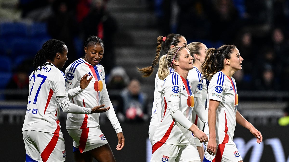 Lyon continue to dominate Wolfsburg