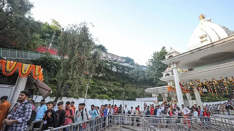 Navratri festival: Devotees at Mata Vaishno Devi - | Photo- PTI