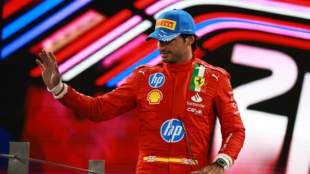 Carlos Sainz during the Abu Dhabi Grand Prix - null