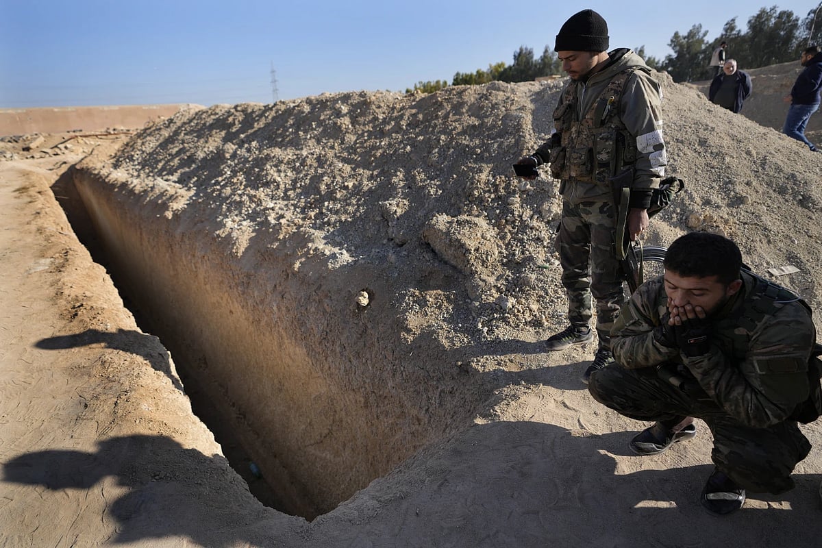 mass grave in syria
