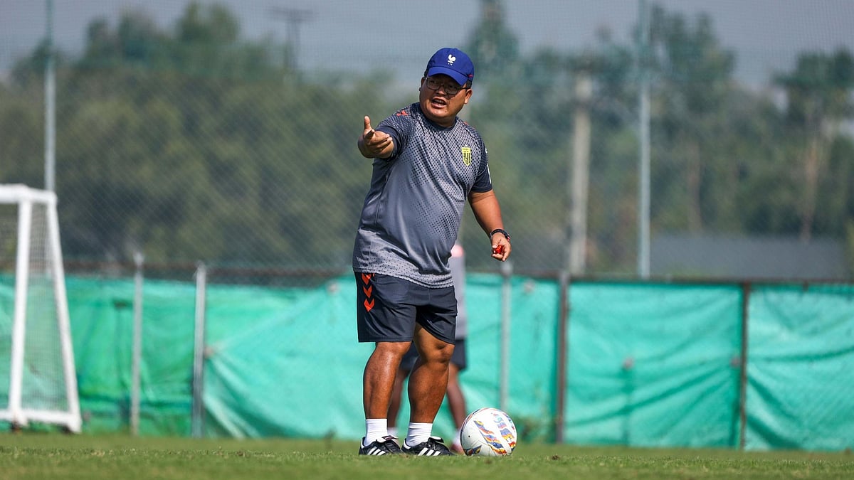 Former Hyderabad FC head coach Thangboi Singto during a practice session. - Photo: X | Hyderabad FC