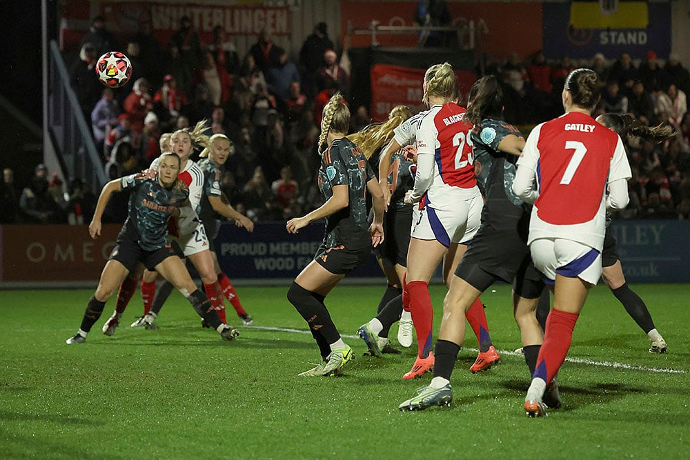 UEFA Womens Champions League soccer Arsenal Women vs FC Bayern Women: Glodis Perla Viggosdottir