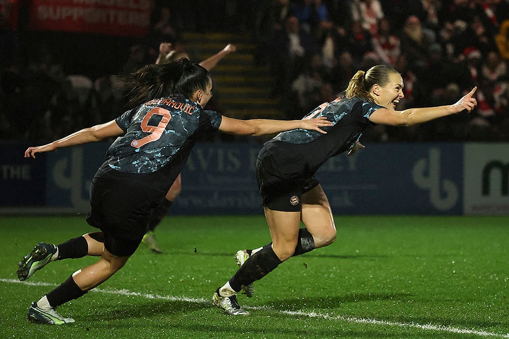 UEFA Womens Champions League soccer Arsenal Women vs FC Bayern Women photos: Magdalena Eriksson