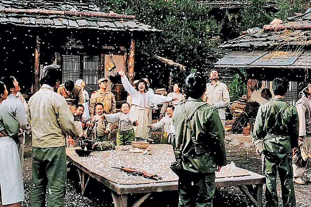 Screengrab from Welcome to Dongmakgol (2005)