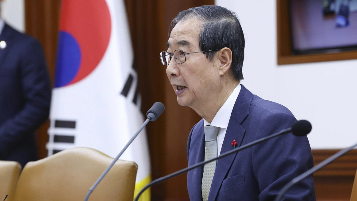 AP : South Korea's acting President Han Duck-soo